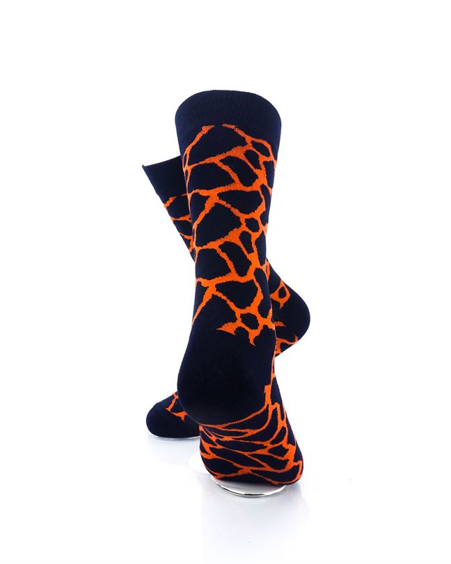 cooldesocks animal pattern giraffe crew socks rear view image