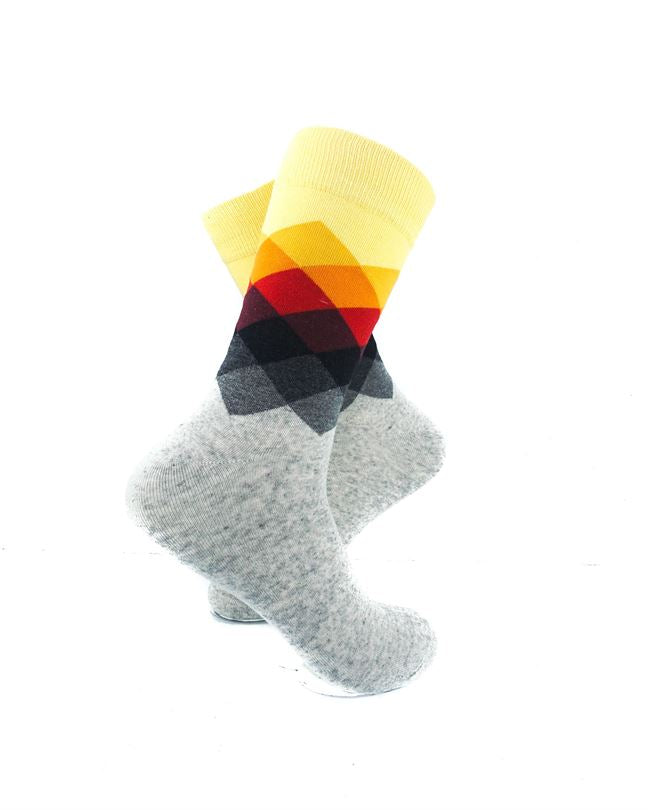 cooldesocks checkered yellow gray crew socks right view image