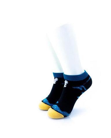 cooldesocks flying crane ankle socks front view image