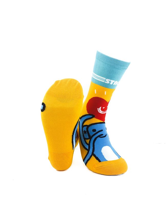 cooldesocks ladies strong love crew socks soles view image