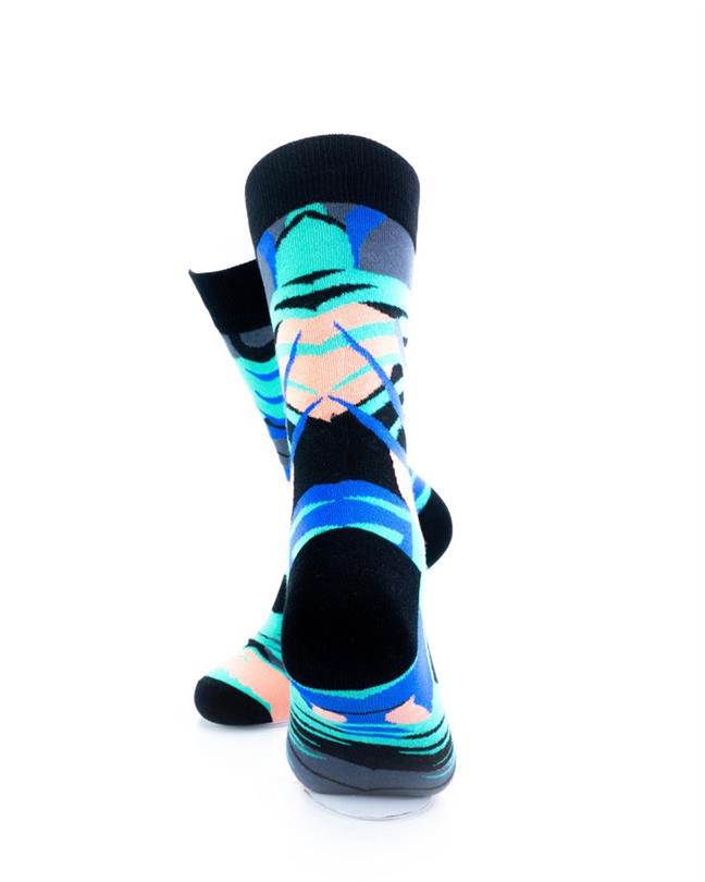 cooldesocks tropical leaves crew socks rear view image